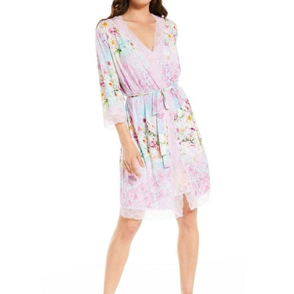Peter Alexander Silky Floral Robe - Picture 3 of 16
